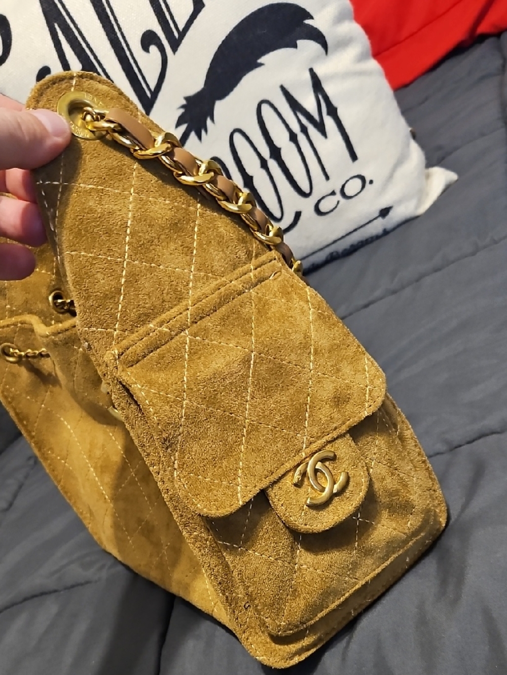 CHANEL Quilted Suede 25 Hobo Mini Bucket Bag in Mustard - Picture 6 of 10
